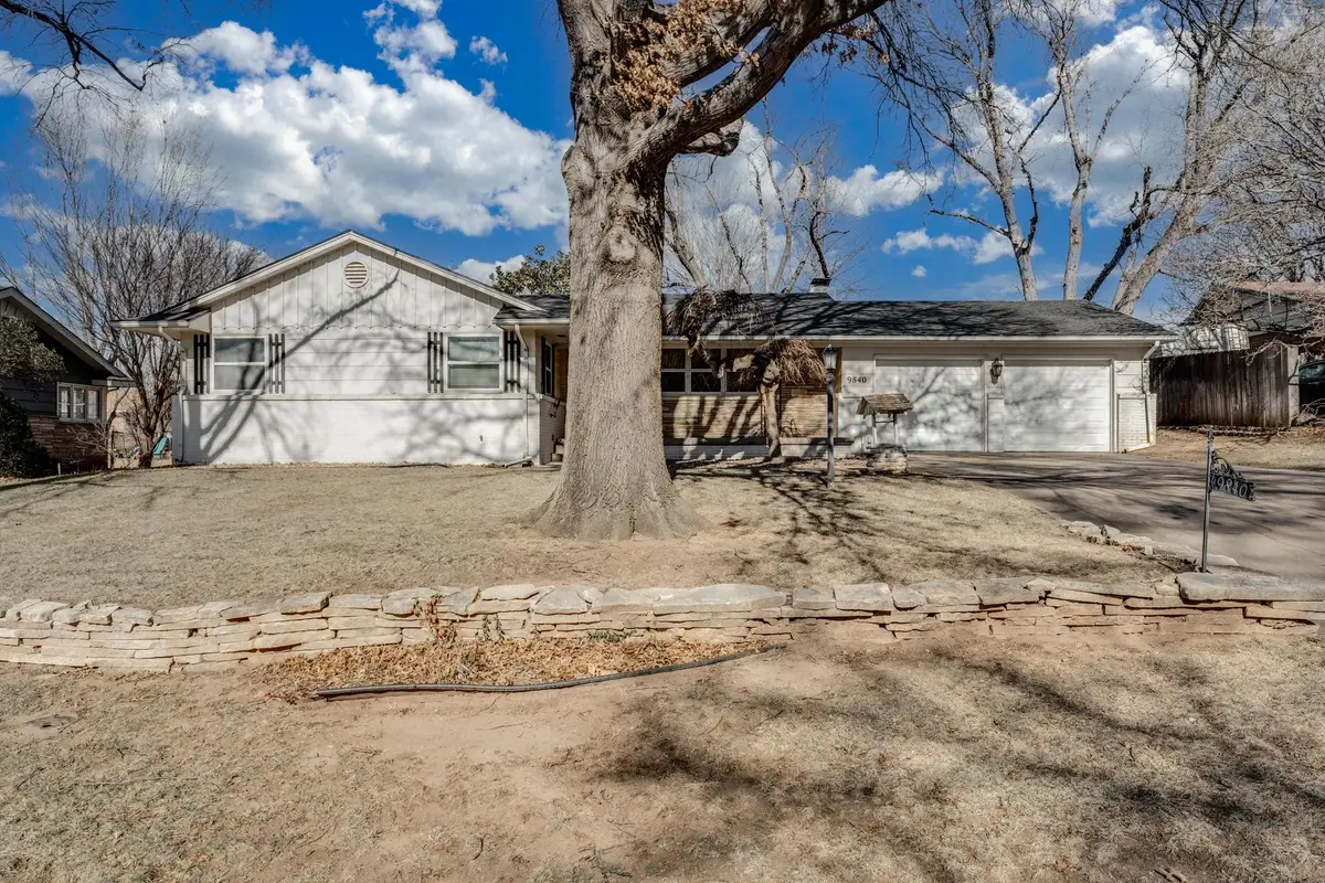 9840 W Par Ln, Wichita, KS 67212 - Image #1
