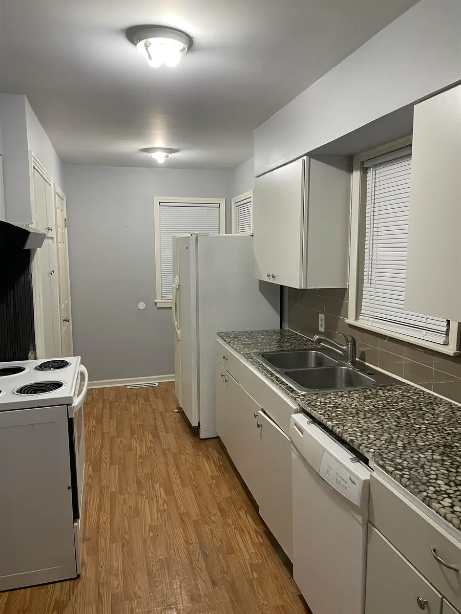 1056 N Edgemoor St, Wichita, KS 67208-2708 - Image #3