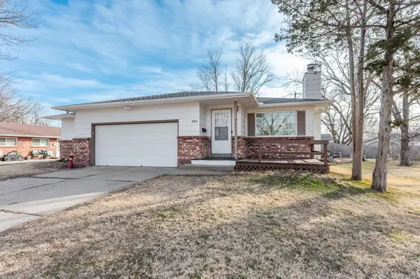 301 E 6th St, Valley Center, KS 67147