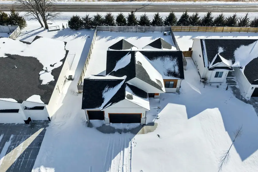 5409 N Saint Paul Ct, Wichita, KS 67204 - Image #2