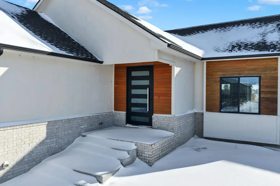 5409 N Saint Paul Ct, Wichita, KS 67204 - Image #3