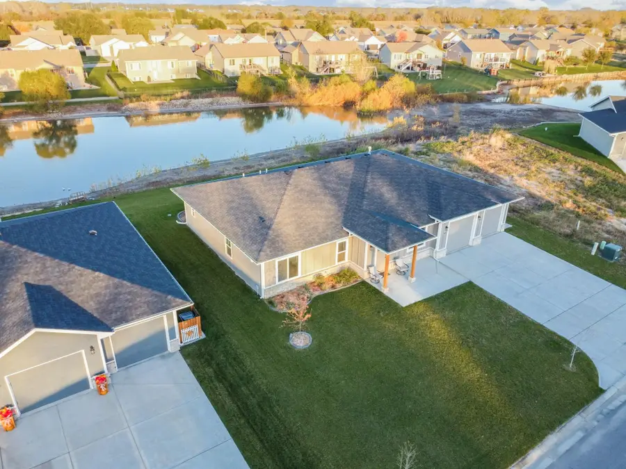 634 S Sweetwater, Maize, KS 67101-8100 - Image #2