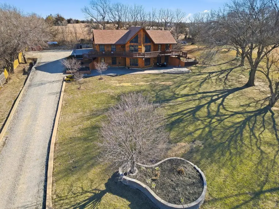 4326 Turner Ln, Salina, KS 67401 - Image #2