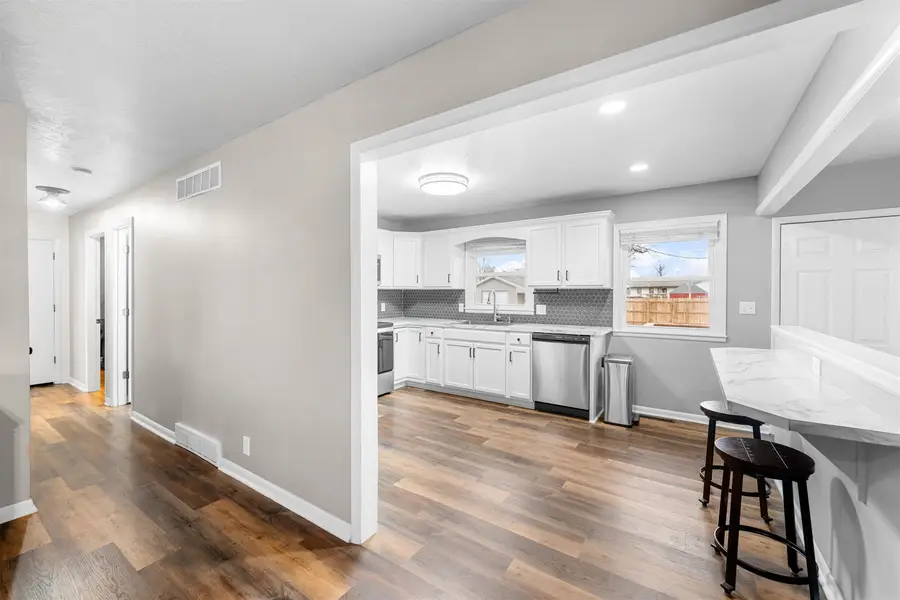 701 Harold Ave, Salina, KS 67401 - Image #3