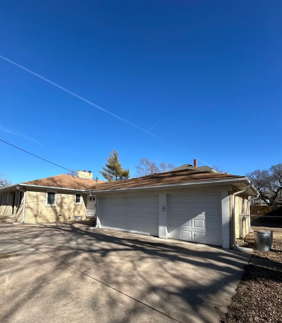 1141 W River Blvd, Wichita, KS 67203 - Image #2