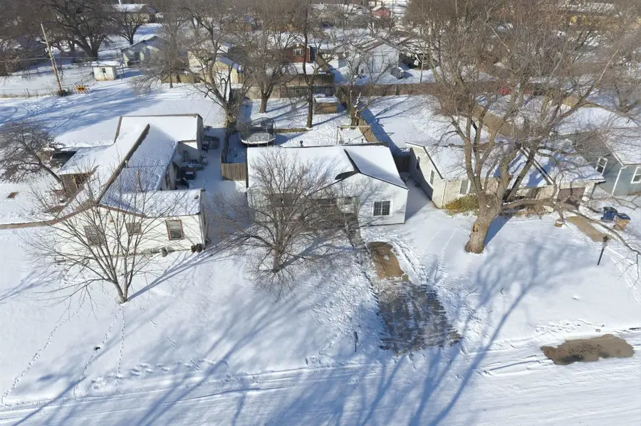 129 S Kokomo Ave, Derby, KS 67037 - #2