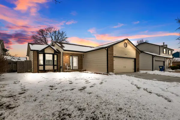 2722 S Crestline Cir, Wichita, KS 67215