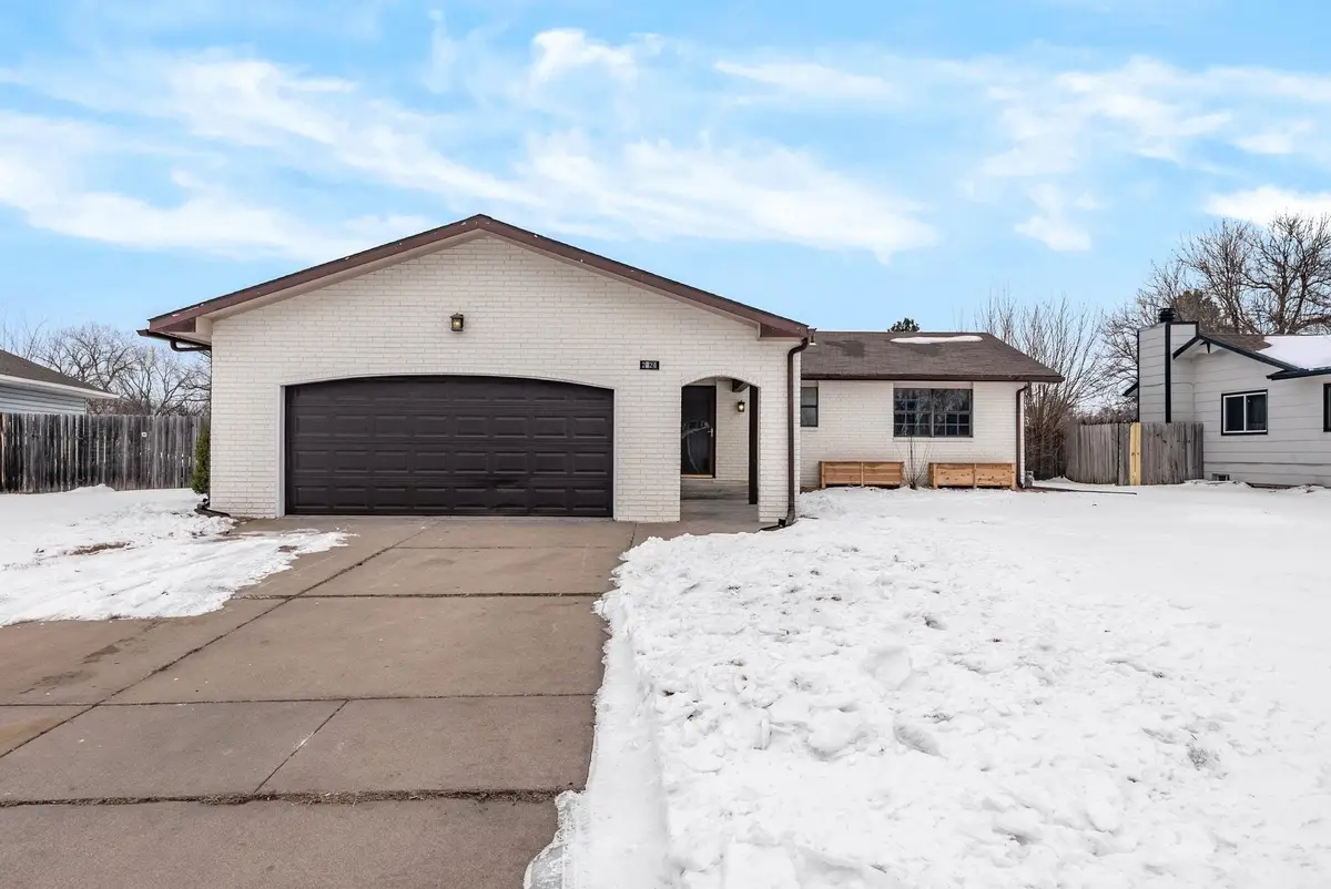 2524 N Welgate Cir, Wichita, KS 67226 - Image #1