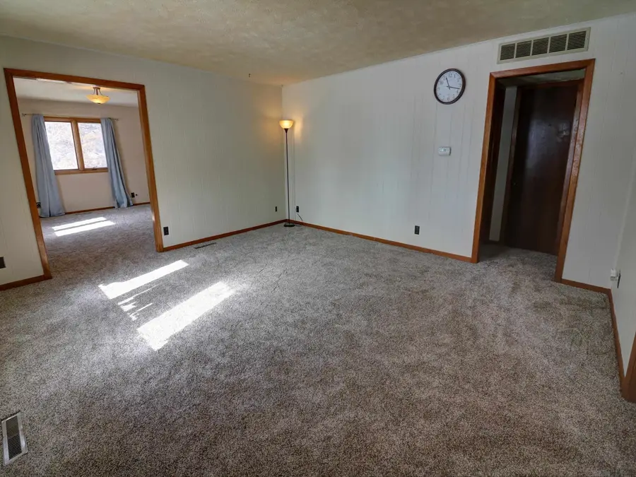 2764 Dakota Rd, Canton, KS 67428 - #2