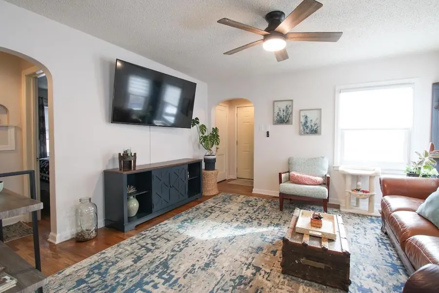 308 W Kirwin Ave, Salina, KS 67401 - #2