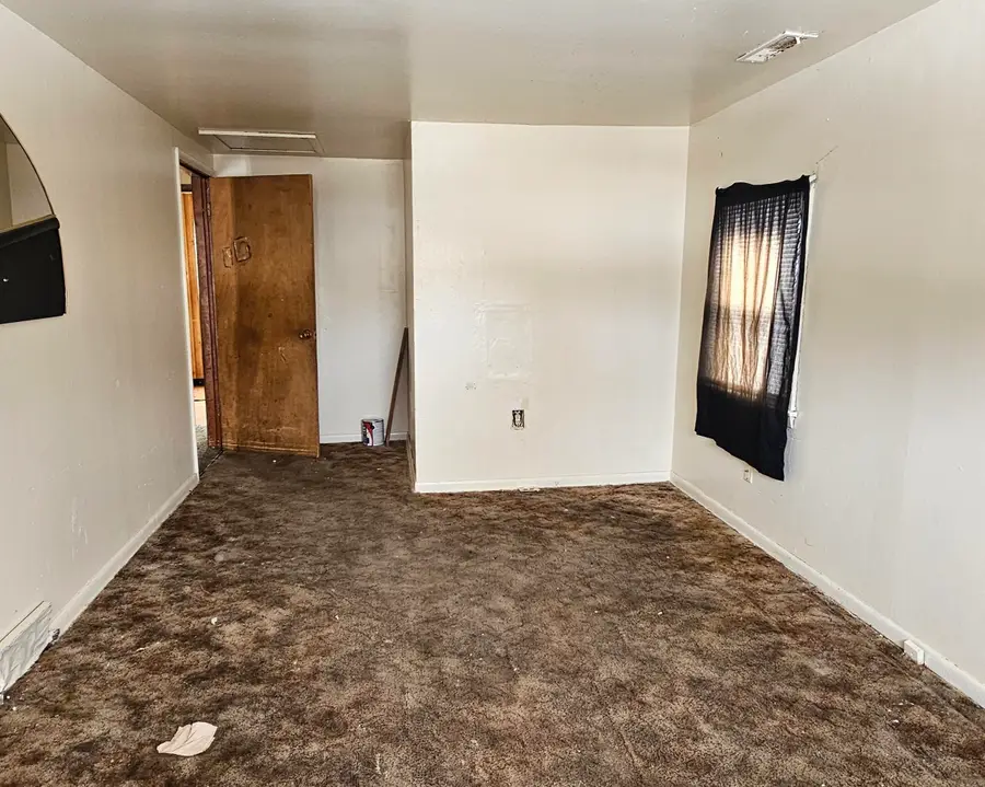 2421 E 22nd St N, Wichita, KS 67219 - #3