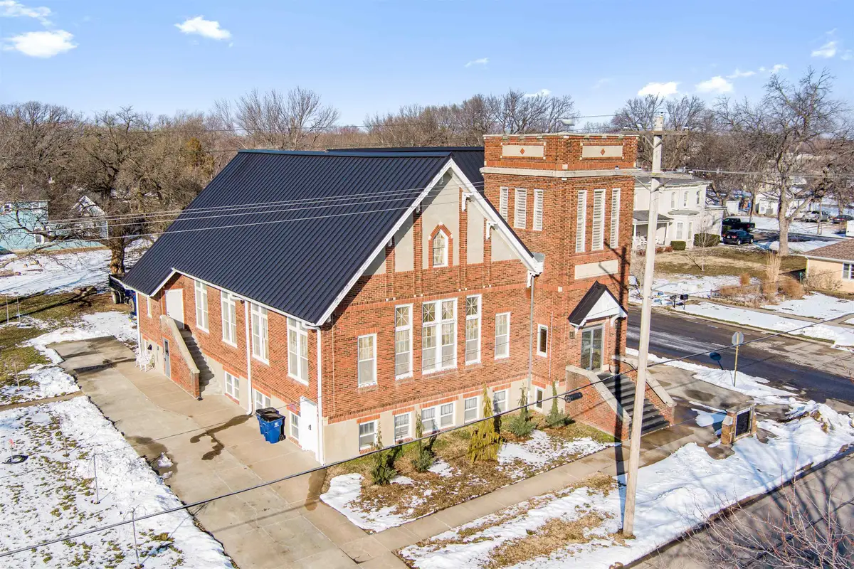 109 N Poplar St., Solomon, KS 67480 - #1