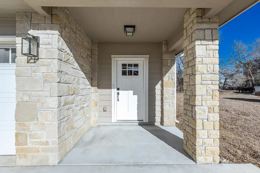 331 N 127th St E Bldg 8/107, Wichita, KS 67206 - #2