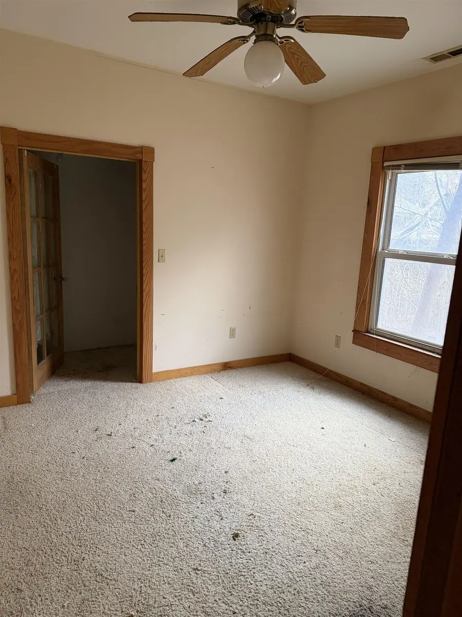 1118 E 10th Ave, Winfield, KS 67156 - #3