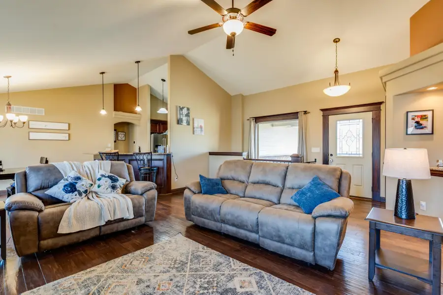 8517 W Candlewood Ct, Wichita, KS 67205 - #3