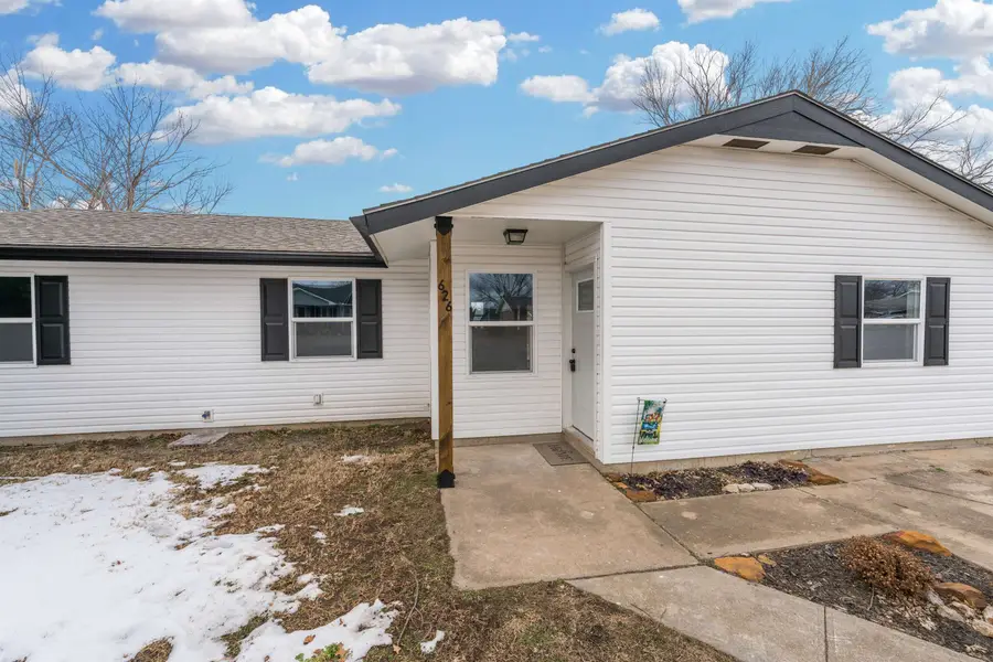 626 N Gardner St, Wellington, KS 67152 - #3