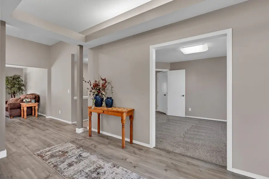 2613 N Beacon Hill Ct, Wichita, KS 67220 - #3