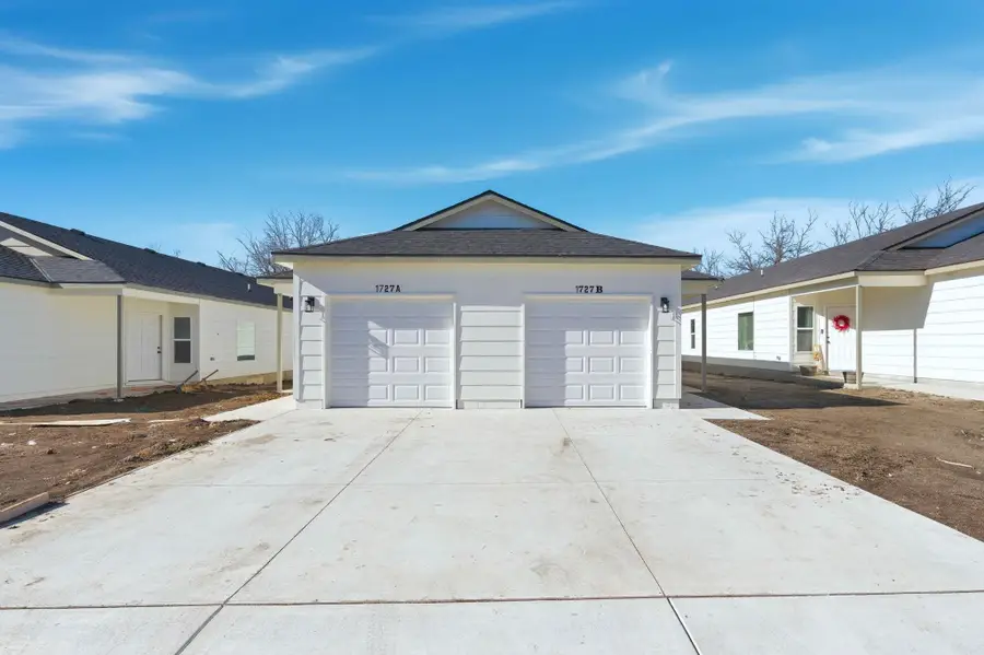 1723 N Main St, Rose Hill, KS 67133 - #3