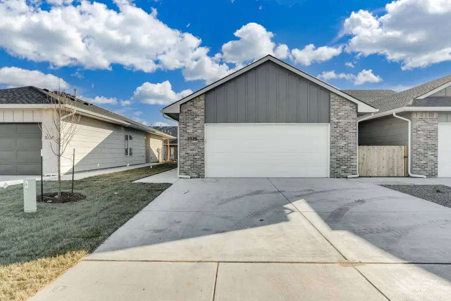 3004 & 3006 N Westridge Dr, Wichita, KS 67205 - Image #2