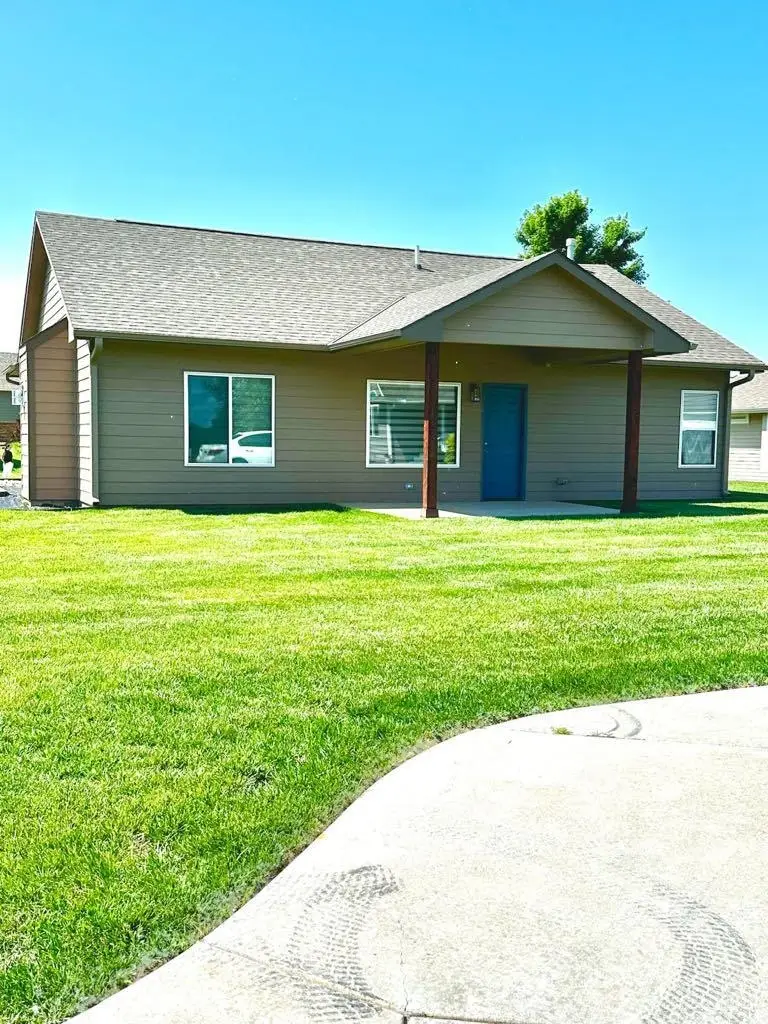 4426 Niblick Dr, Winfield, KS 67156 - #3
