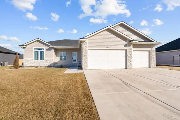 2913 Crystal Lake Dr., Salina, KS 67401