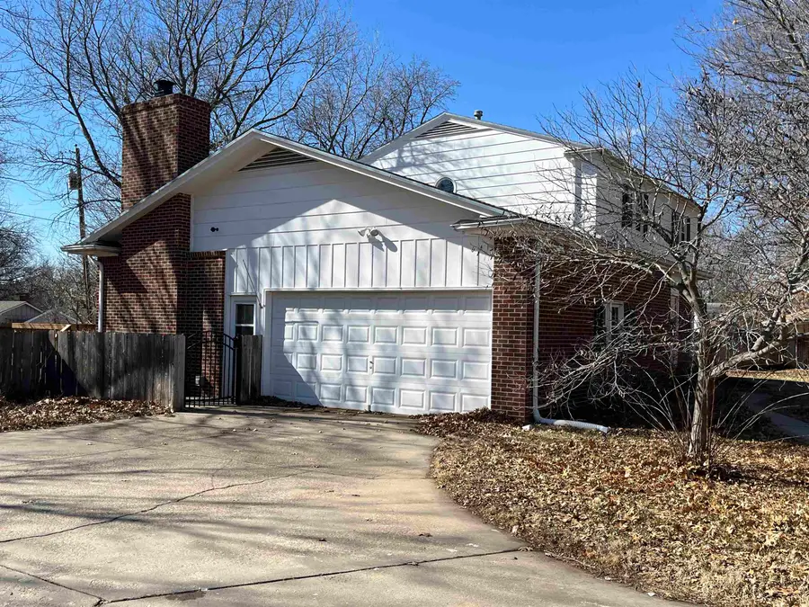 1825 Circle Dr, El Dorado, KS 67042 - #3