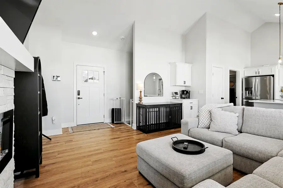 5437 N Saint Paul Ct, Wichita, KS 67204 - #3