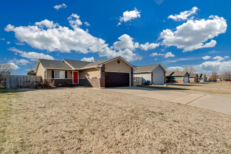 11257 W Carr Ct, Wichita, KS 67209 - #2