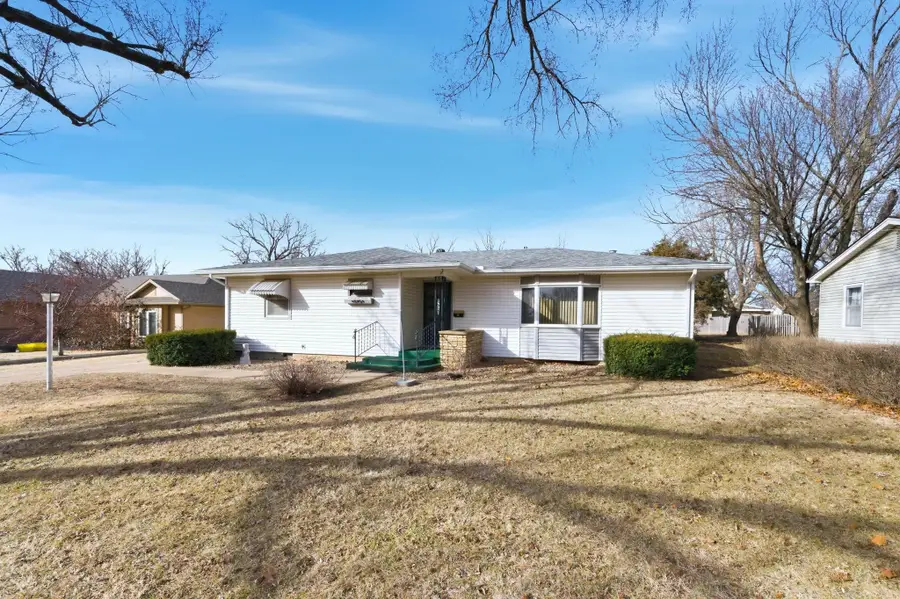 521 Village Rd, El Dorado, KS 67042 - #2