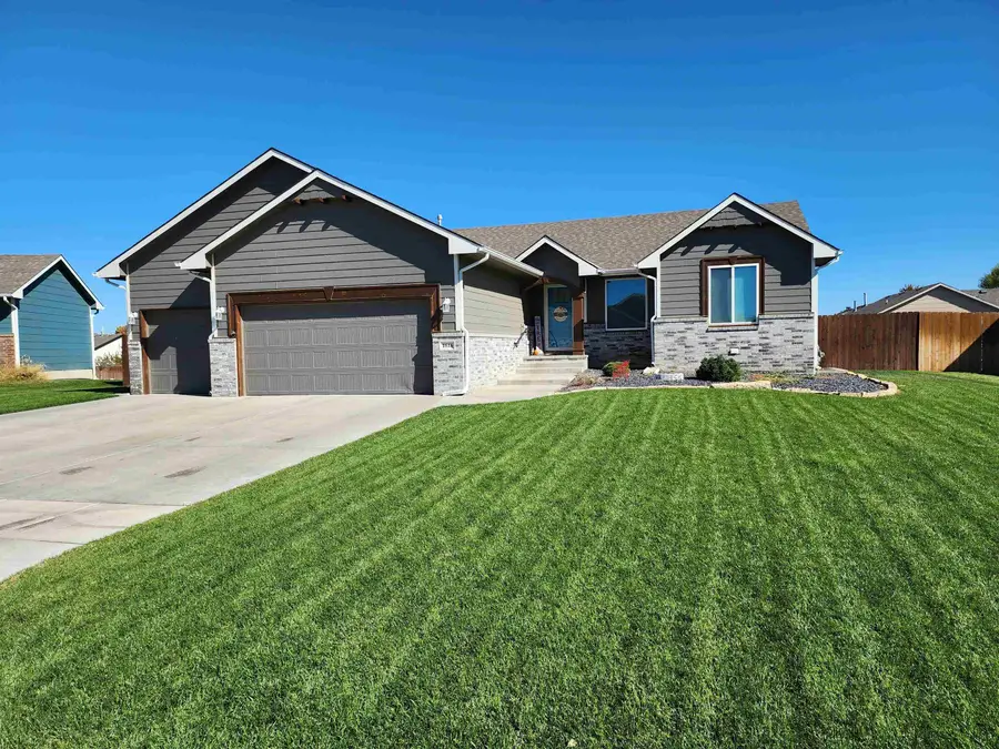 1616 N Bellick St, Wichita, KS 67235 - #2