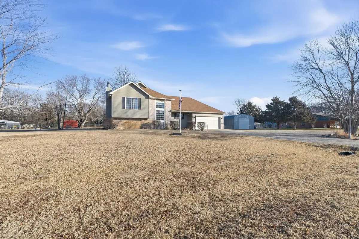 1304 E 85th St S, Haysville, KS 67060-9120 - #1