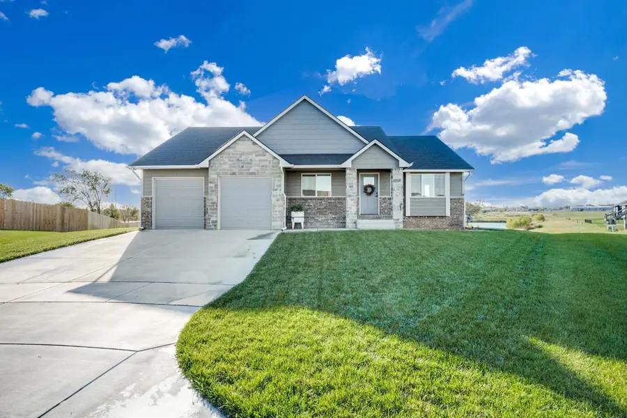 145 E Poplar Cir, Goddard, KS 67052 - #2