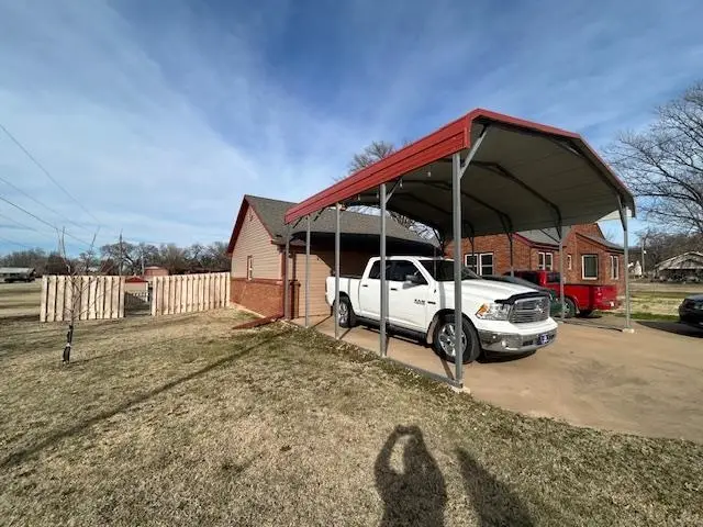 802 N Jennings Ave, Anthony, KS 67003 - #2