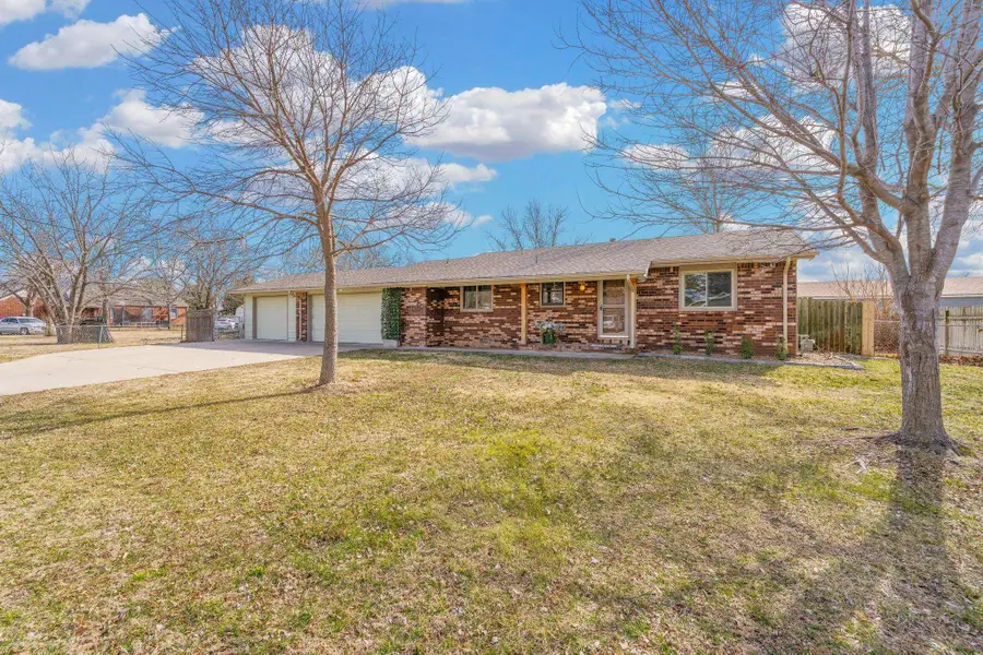 2027 W 27th St N, Wichita, KS 67204 - #3