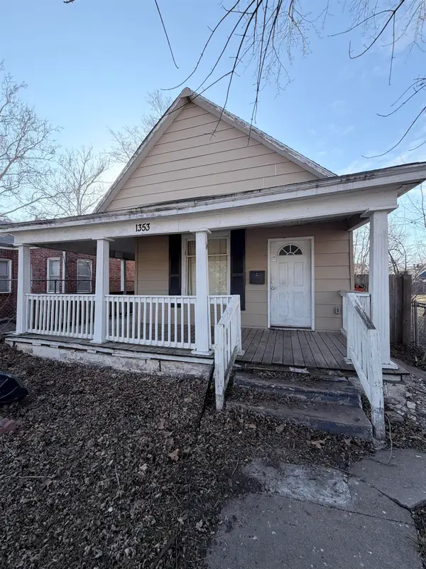 1353 S Main St, Wichita, KS 67213