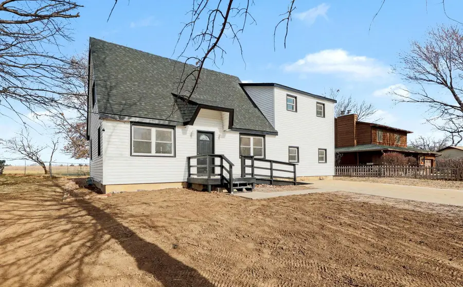 14 Woodland Dr, Augusta, KS 67010 - #2