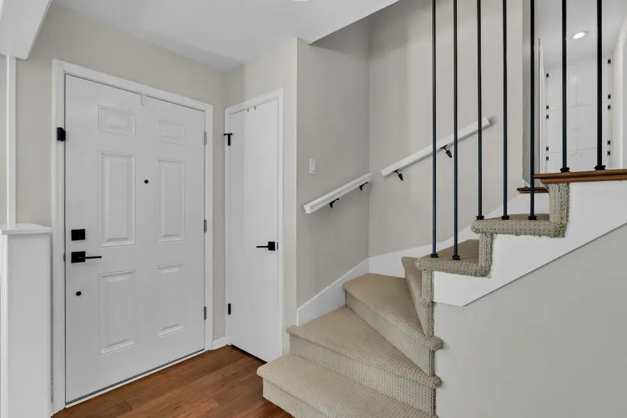 6916 E Stonegate St, Wichita, KS 67206 - #2