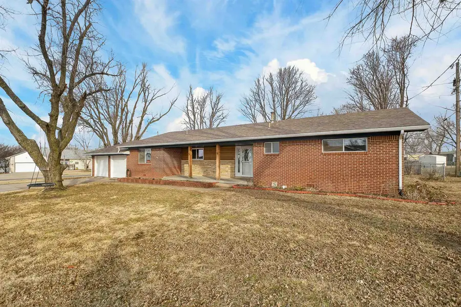 2754 W 3rd Ave, El Dorado, KS 67042 - #2