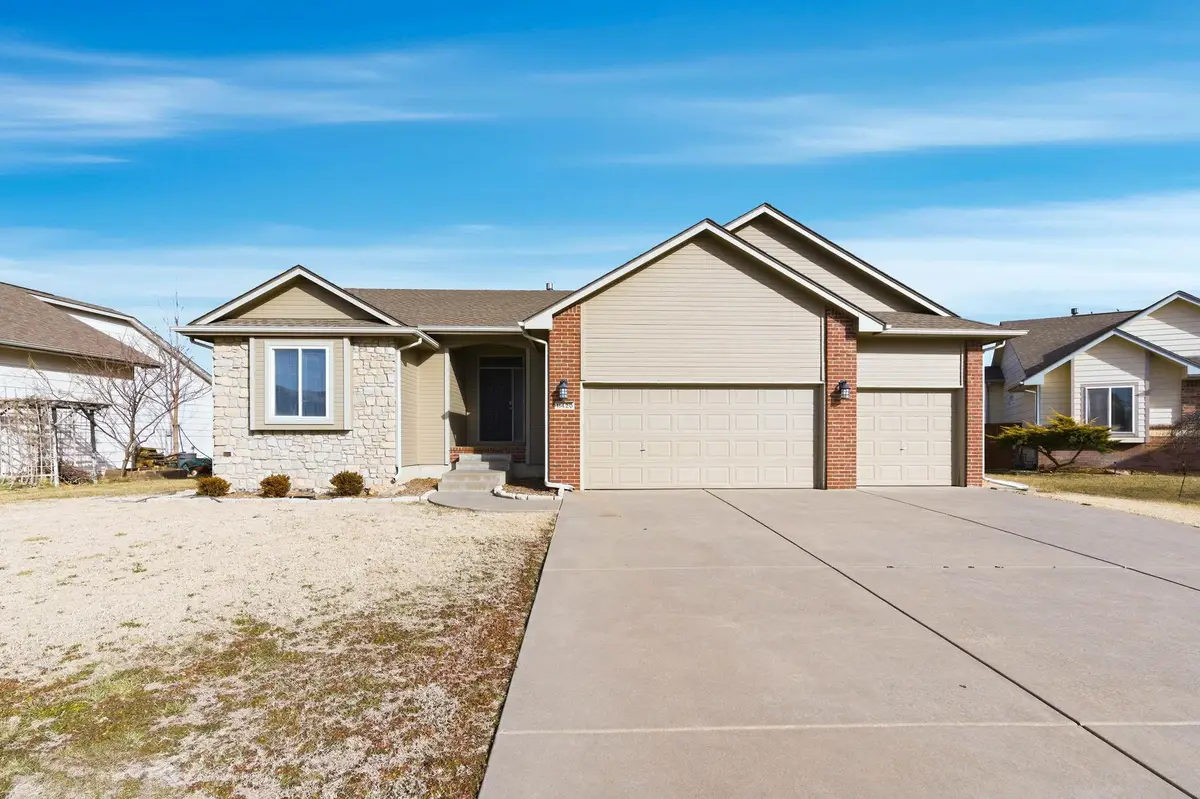 11420 E Pine Meadow Ct, Wichita, KS 67206 - #1
