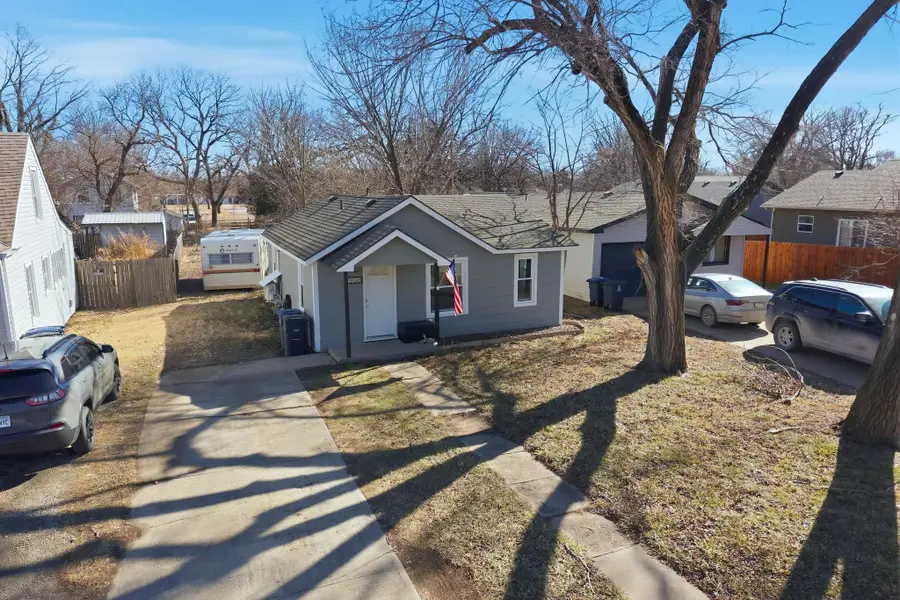 908 N Denver St, El Dorado, KS 67042 - #3