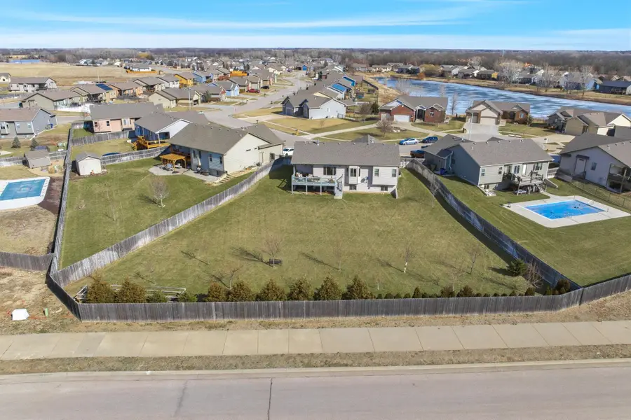 1130 N Lake Ridge Ct, Derby, KS 67037 - #3