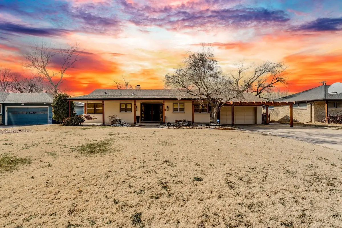 1317 N Parkwood Ln., Wichita, KS 67208-2727 - #1