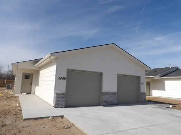 2459 W Macarthur Ct, Wichita, KS 67217