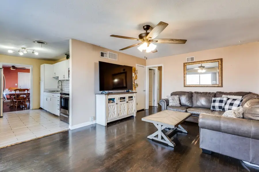 1821 W 21st St S, Wichita, KS 67217-2133 - #3