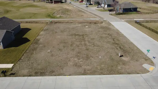 1701 Casey, Newton, KS 67114