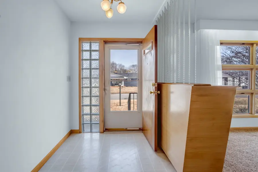 2011 Terrace Dr, Newton, KS 67114 - #3