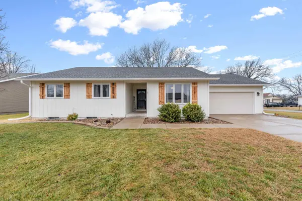 502 S Cherry St, Lindsborg, KS 67456