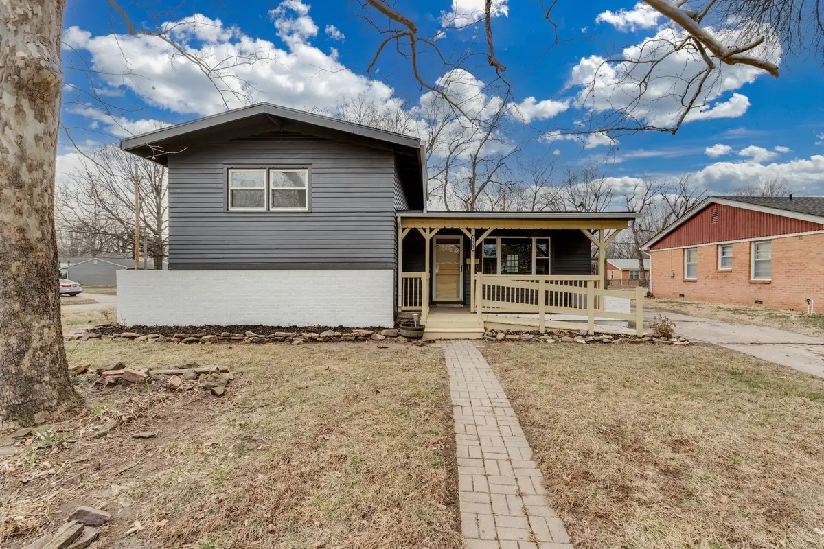 1803 N High St, Wichita, KS 67203 - #1