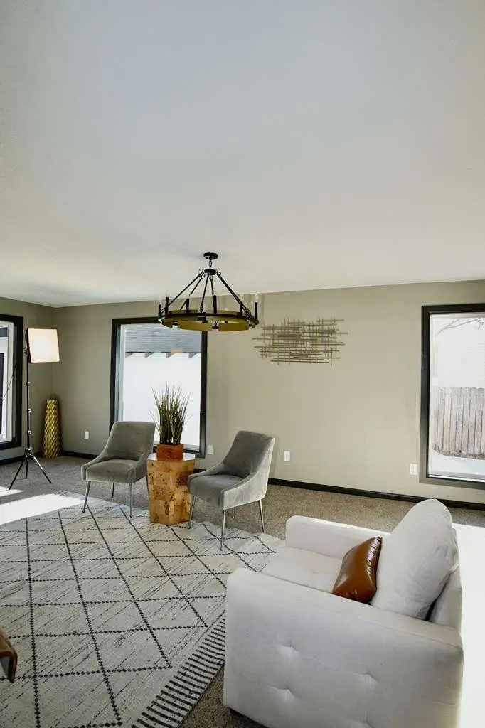 542 S Erie St, Wichita, KS 67211 - #3