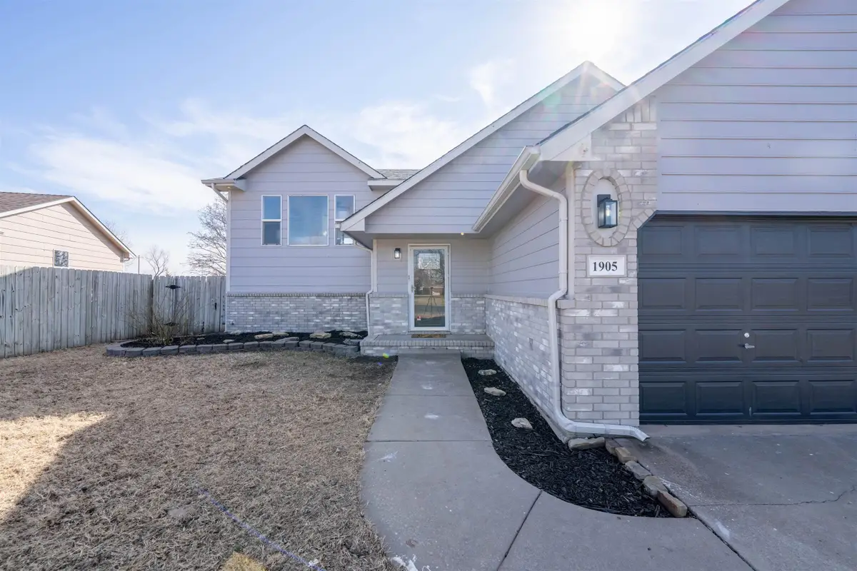 1905 Summerwood Ct, Goddard, KS 67052 - #1